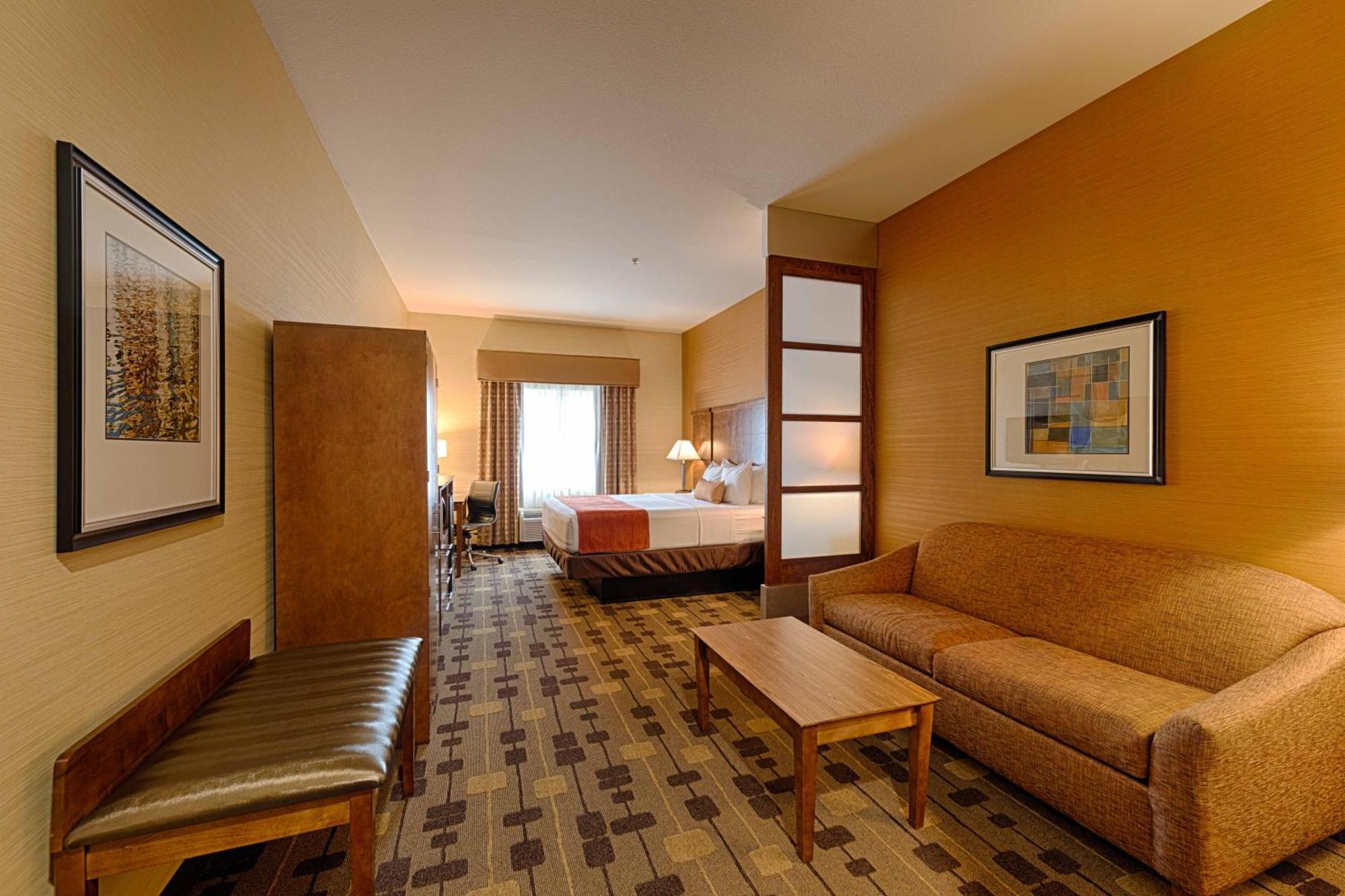 Best Western Plus Delta Inn & Suites Oakley Exterior photo