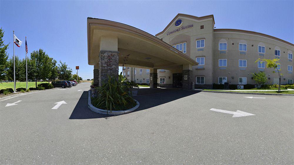 Best Western Plus Delta Inn & Suites Oakley Exterior photo